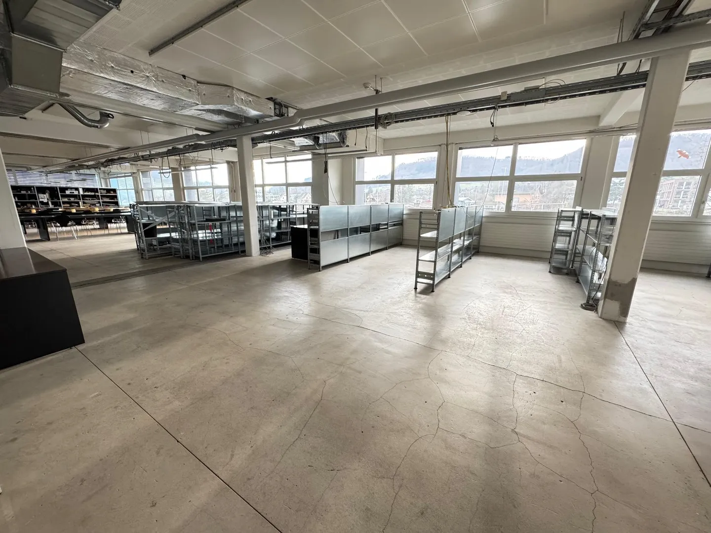 DAMMPARK: Grossraum Bürofläche beim Bahnhof Frick - Foto 3 von 19