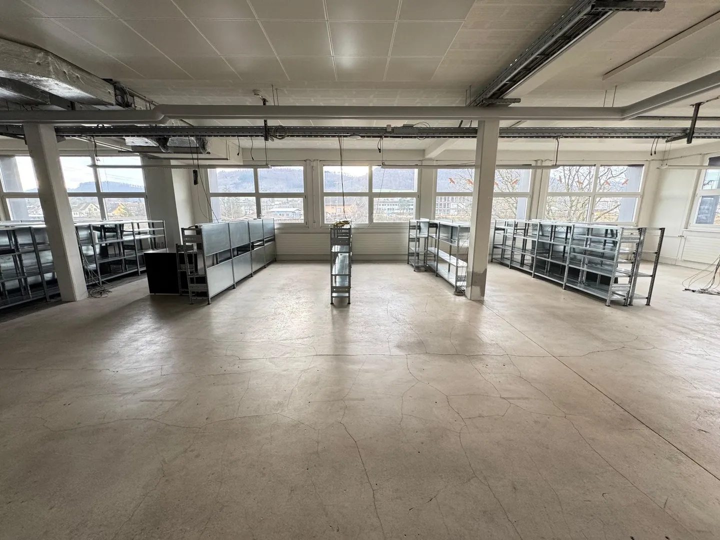 DAMMPARK: Grossraum Bürofläche beim Bahnhof Frick - Foto 4 von 19