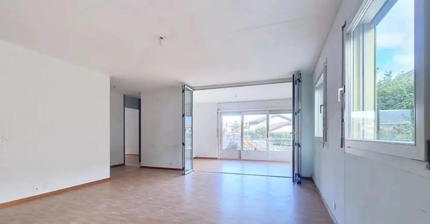 Geräumige Erdgeschosswohnung - Foto 2 von 10