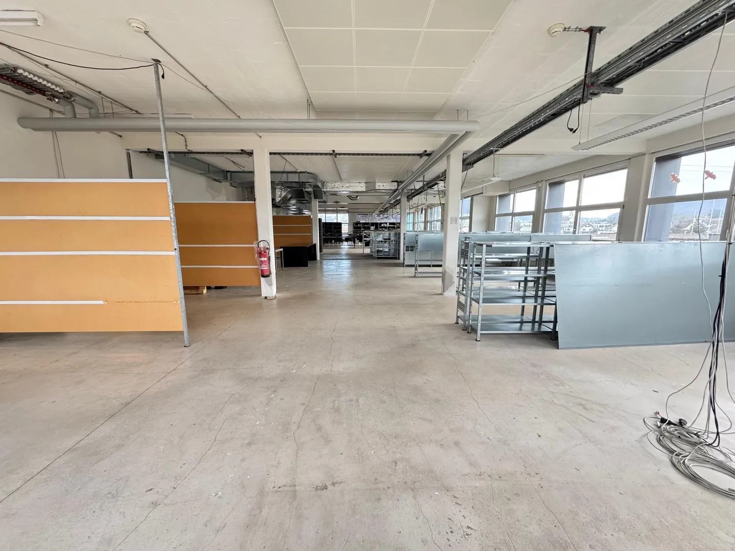 DAMMPARK: Grossraum Bürofläche beim Bahnhof Frick - Foto 8 von 19