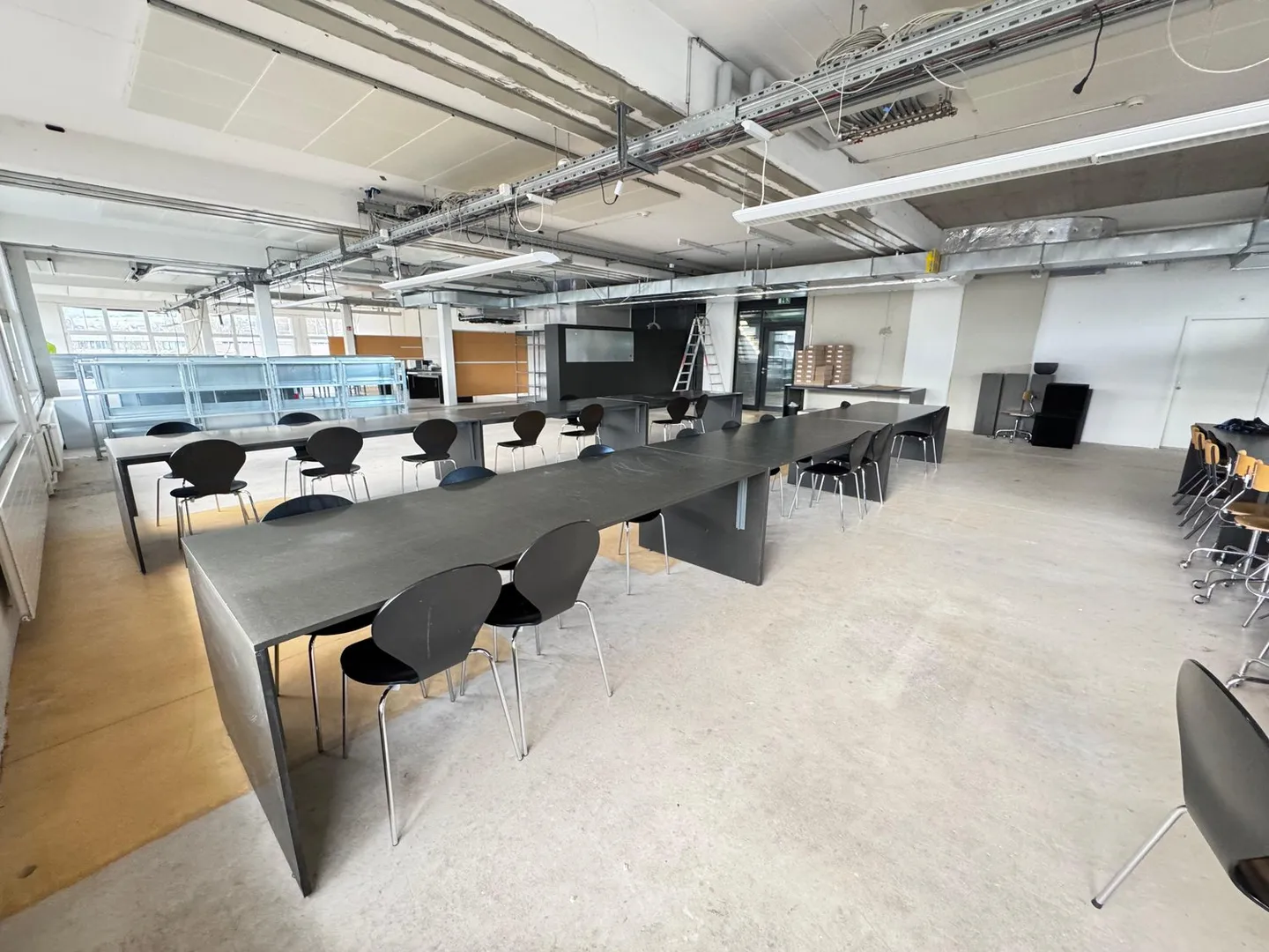 DAMMPARK: Grossraum Bürofläche beim Bahnhof Frick - Foto 13 von 19