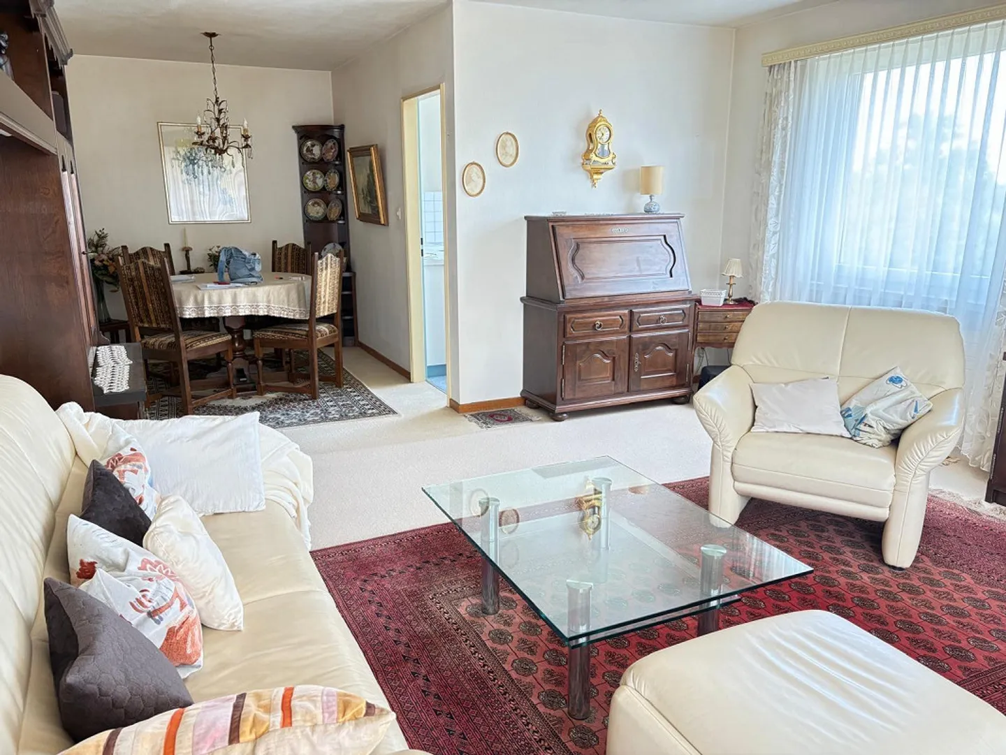 Apartment in an attractive residential and working location - Photo 2 of 8