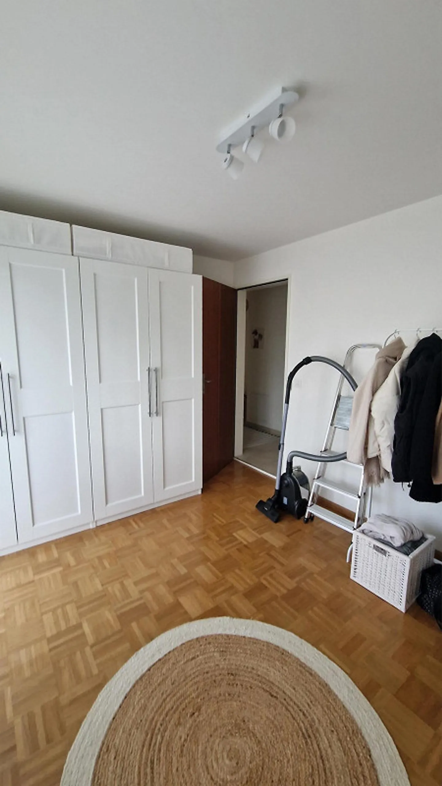 Bellissimo e luminoso appartamento di 3,5 stanze - Foto 6 di 10