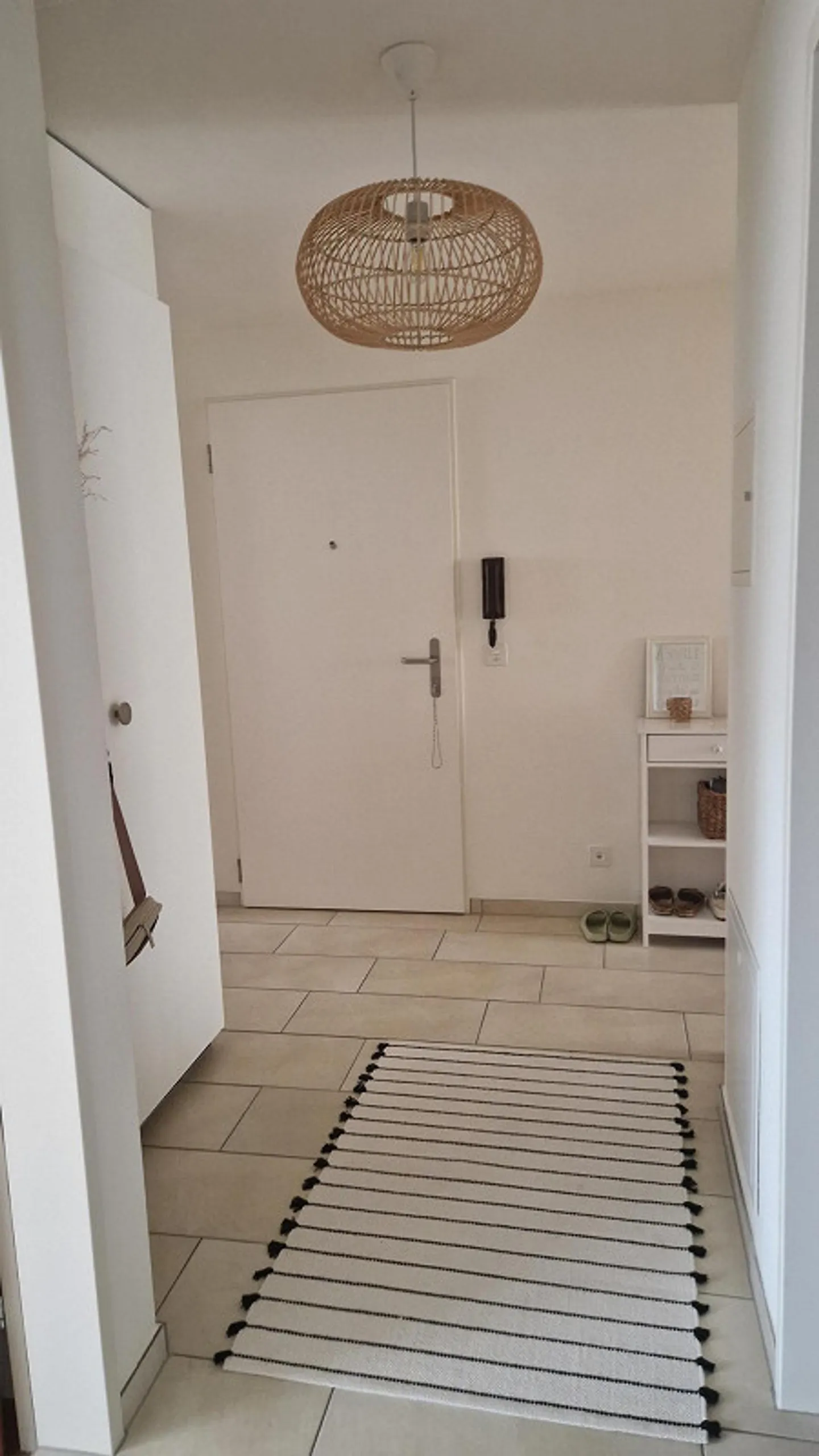 Bellissimo e luminoso appartamento di 3,5 stanze - Foto 8 di 10