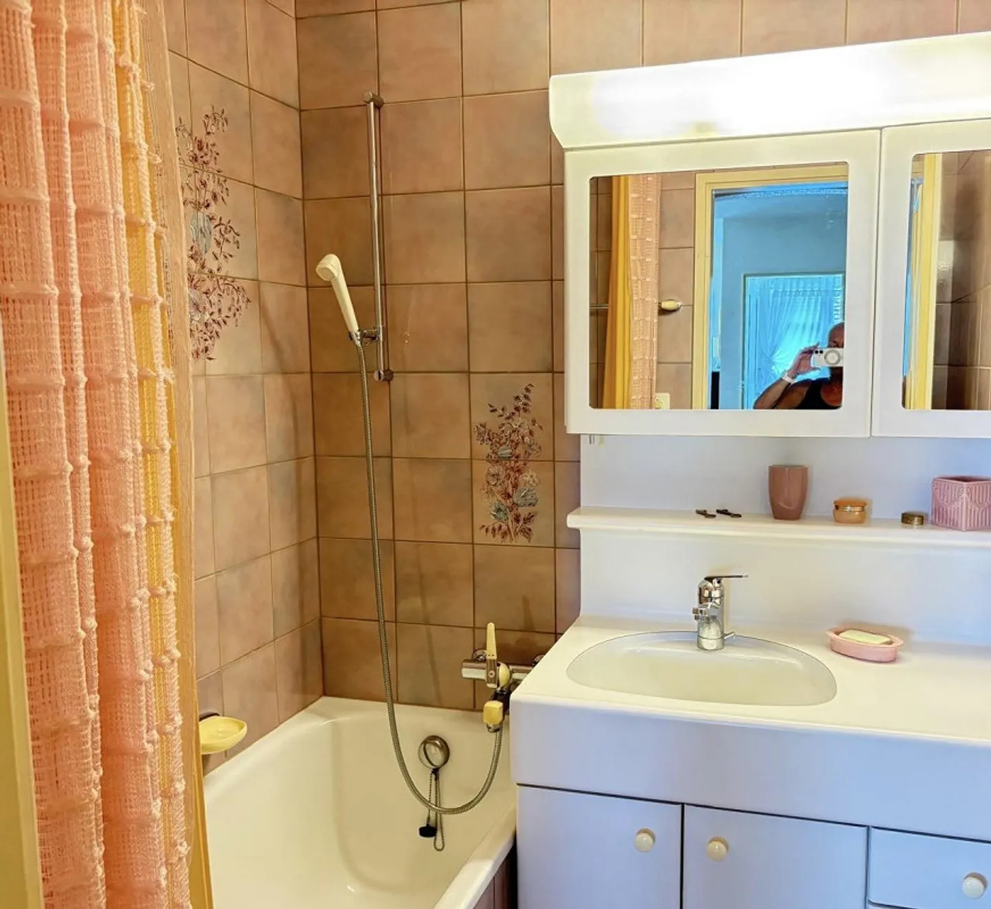 Apartment in an attractive residential and working location - Photo 5 of 8