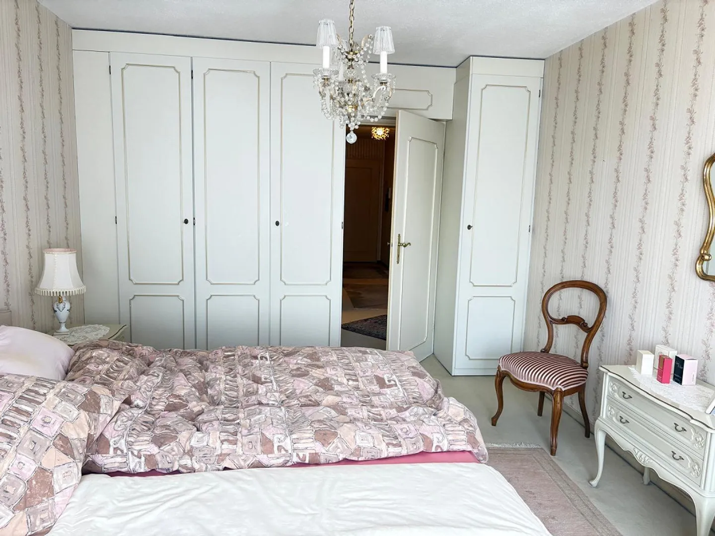 Apartment in an attractive residential and working location - Photo 6 of 8