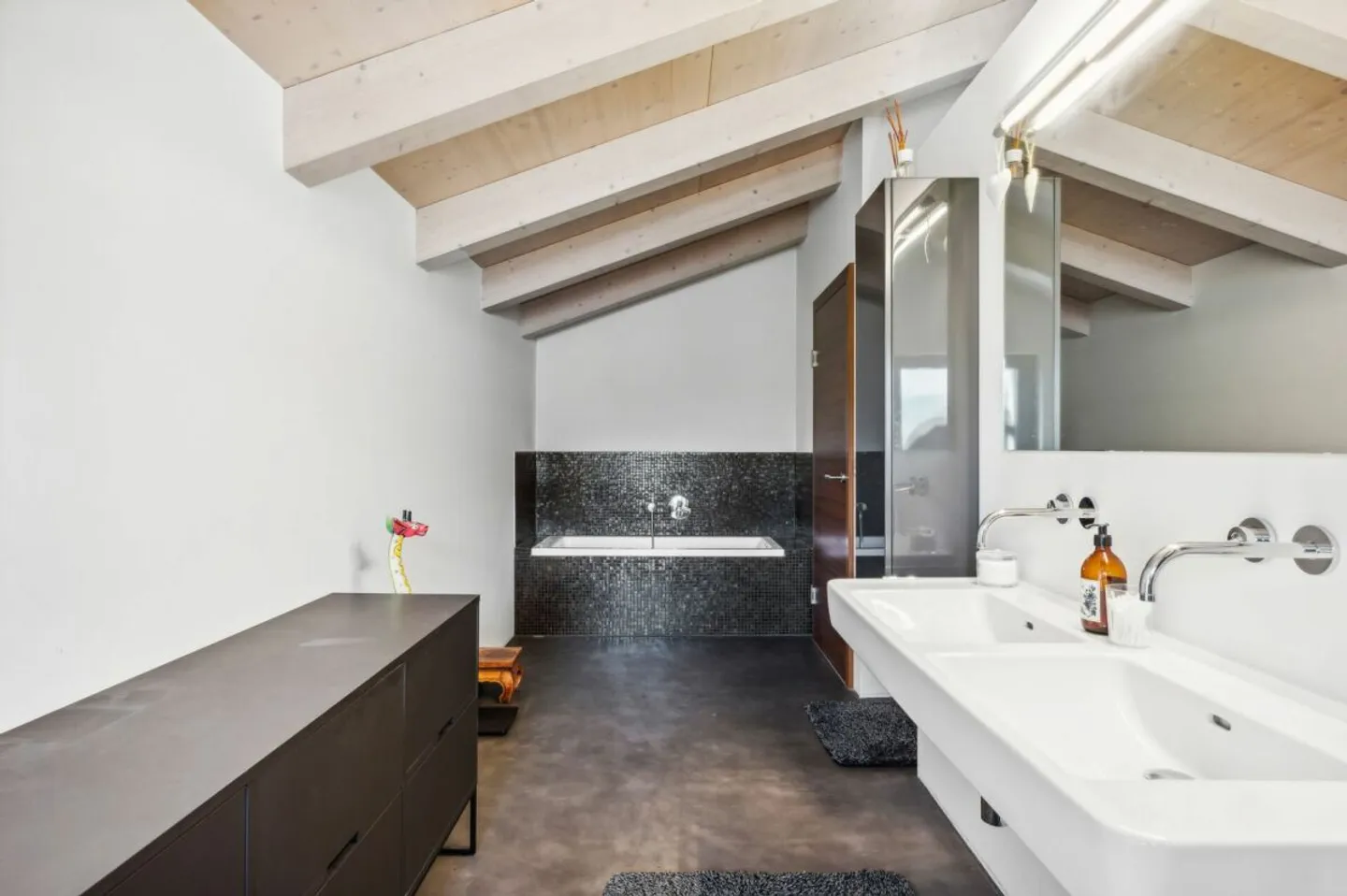 Casa singola in affitto - Foto 10 di 14