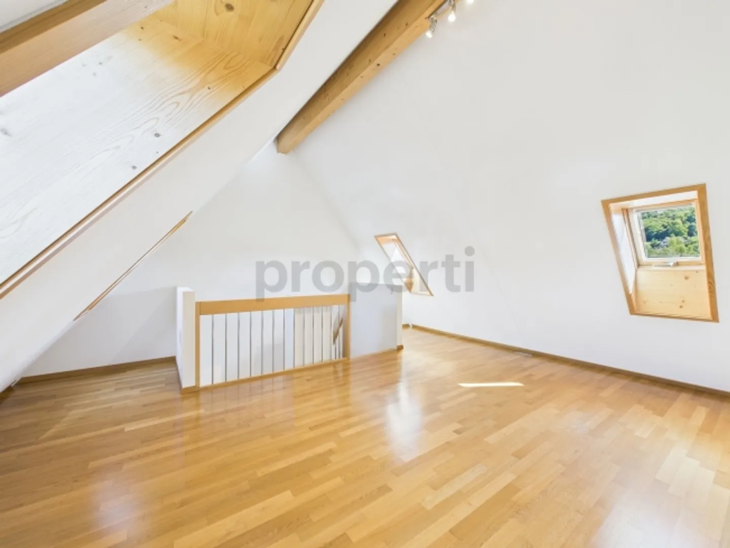 «Moderne 4.5-Zimmer Maisonette mit Terrasse im Herzen von Birmensdorf ZH» - Foto 4 von 12