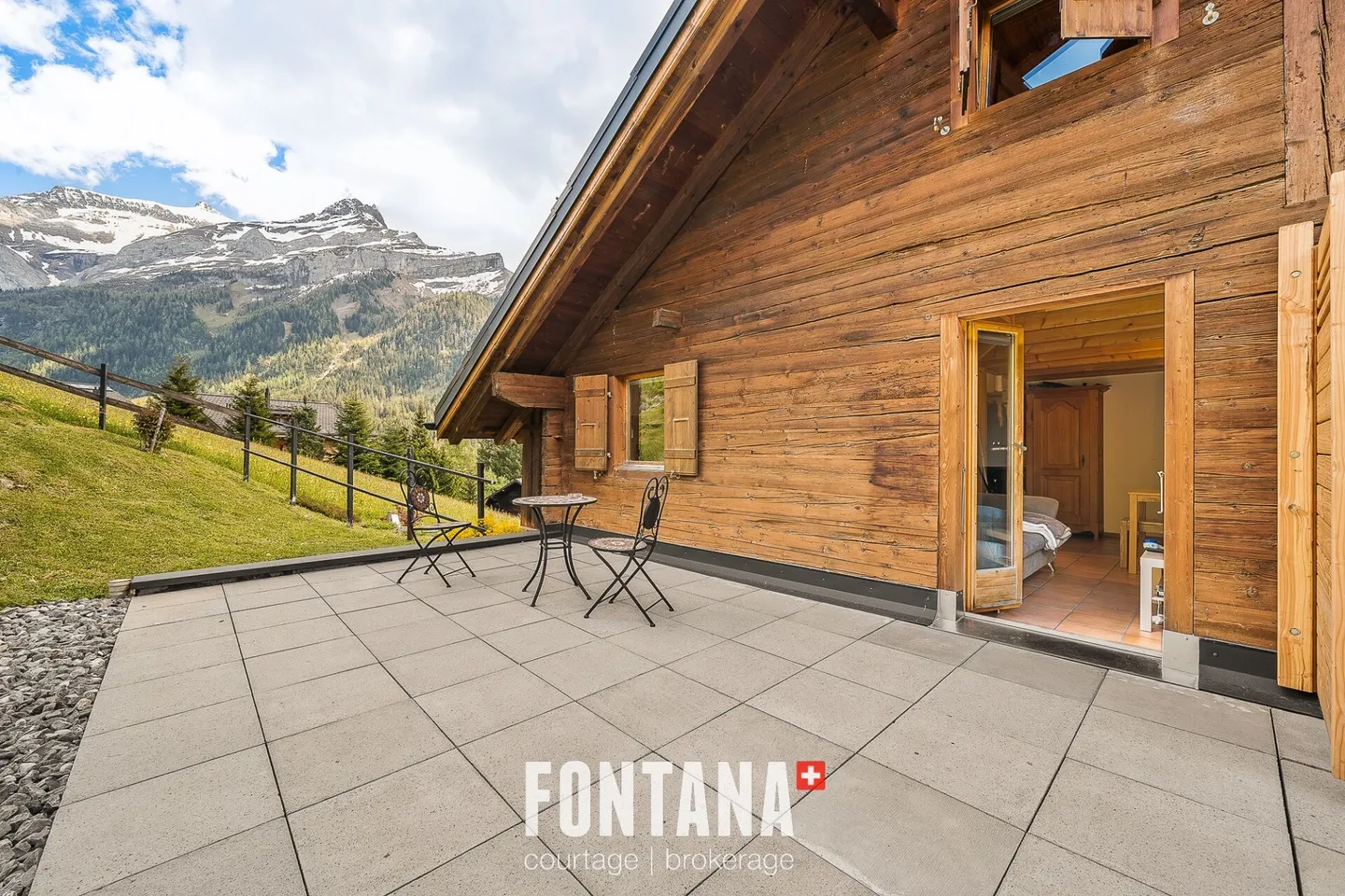 PPE Chalet L'Étoile Studio with Gallery Lot 4 - Photo 6 of 10