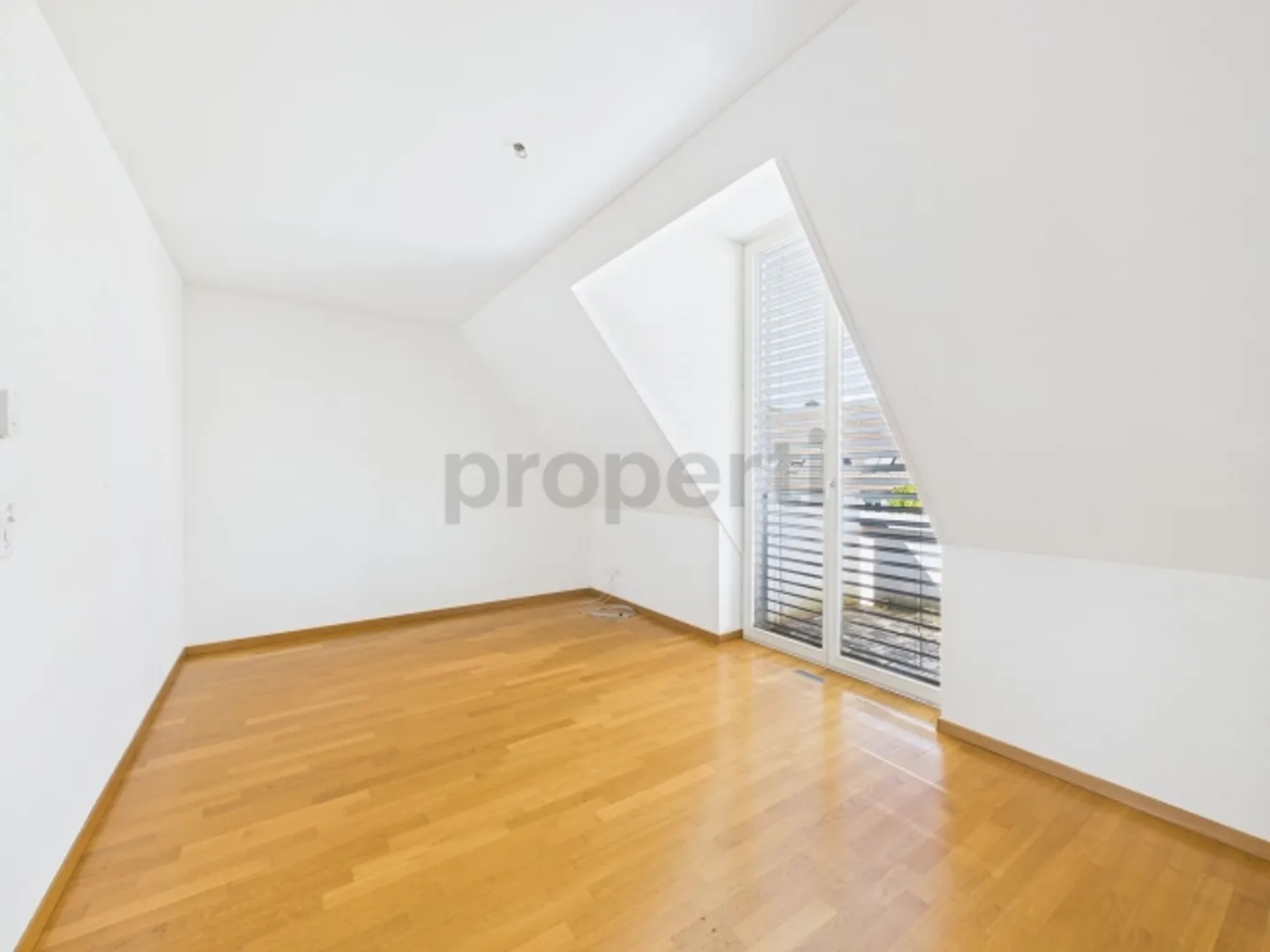 «Moderne 4.5-Zimmer Maisonette mit Terrasse im Herzen von Birmensdorf ZH» - Foto 6 von 12
