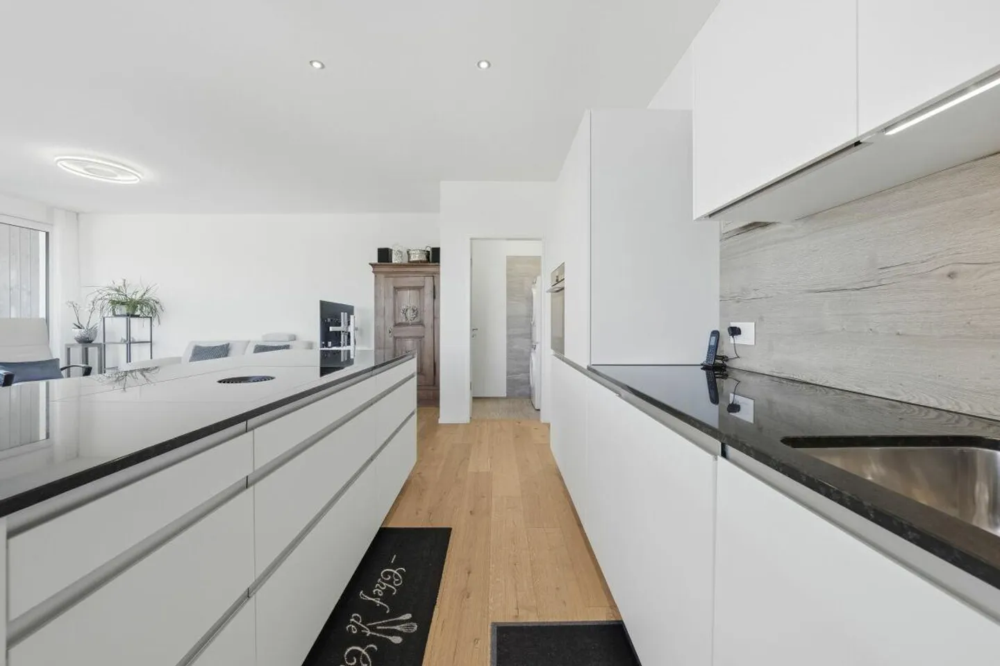 Stilvolles Penthouse mit grosser Terrasse - Foto 7 von 16
