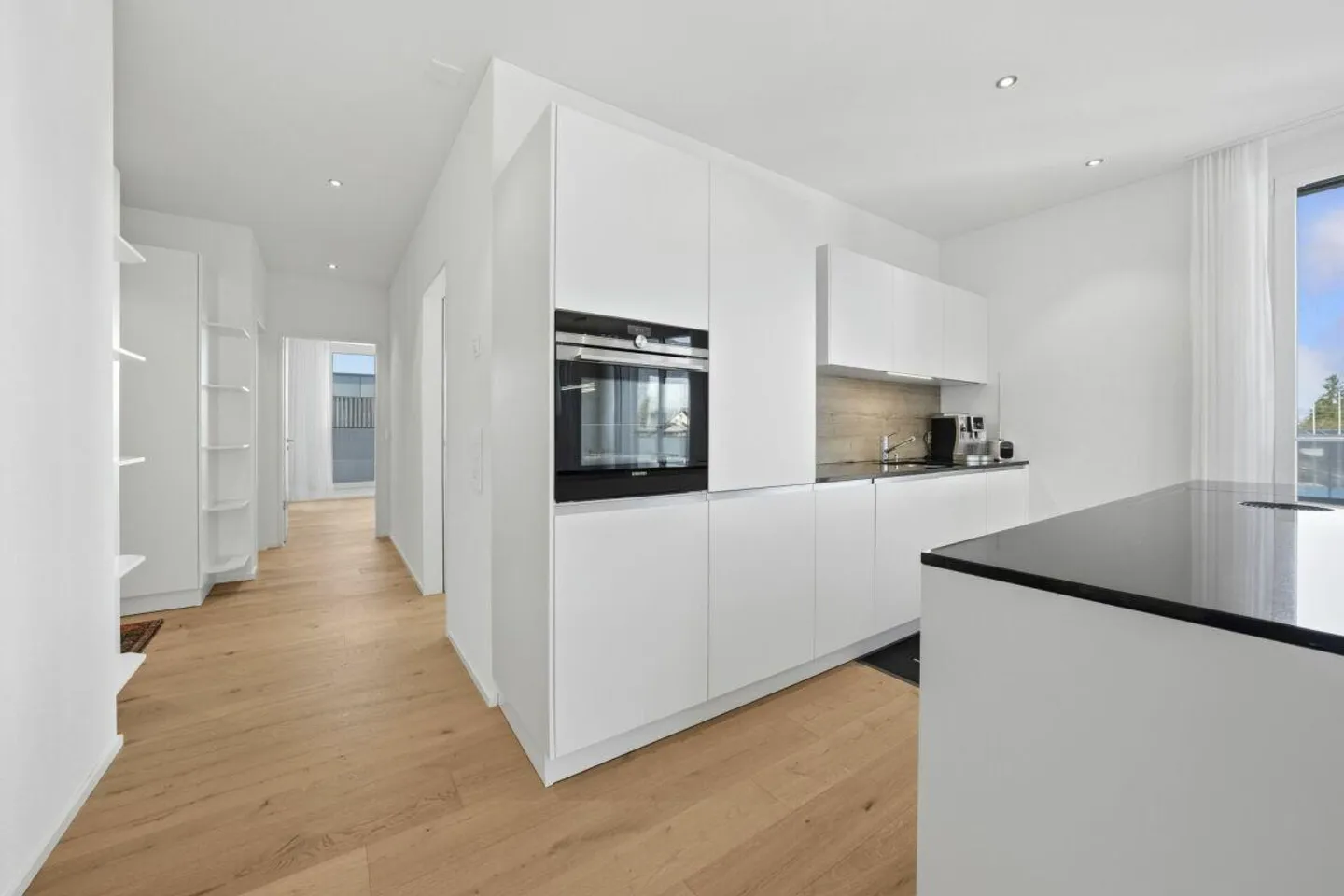Stilvolles Penthouse mit grosser Terrasse - Foto 8 von 16