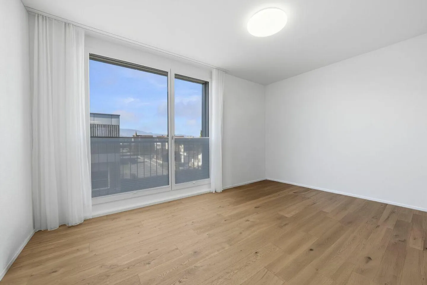 Stilvolles Penthouse mit grosser Terrasse - Foto 12 von 16
