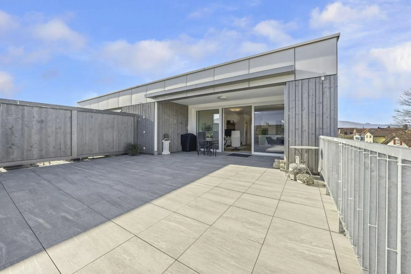 Stilvolles Penthouse mit grosser Terrasse - Foto 16 von 16