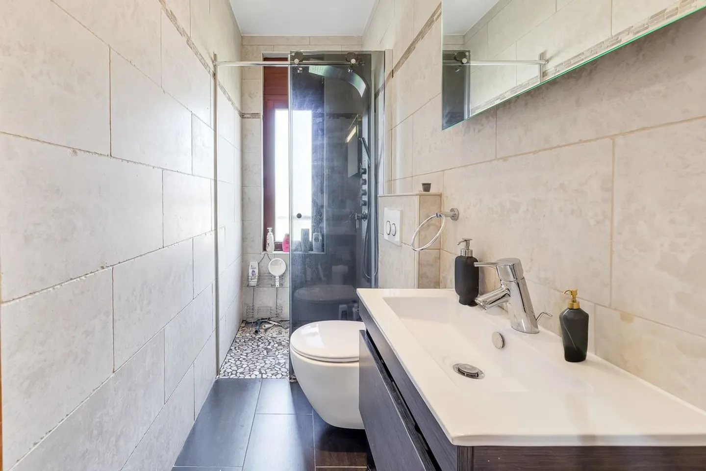 Exclusive! Beautiful Semi-Detached House in Gland! - Photo 8 of 13