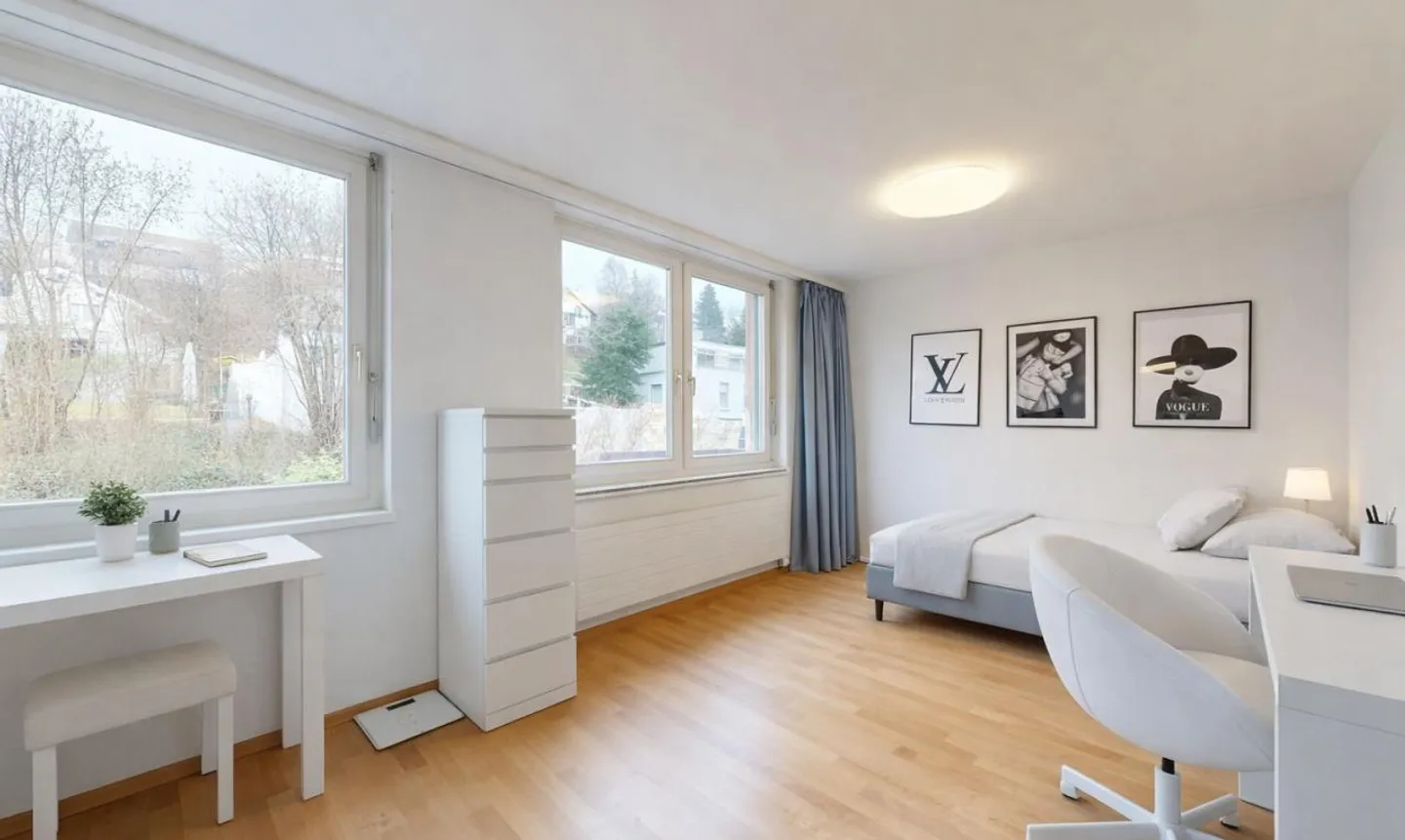 Family-friendly 6-room terraced house in Bassersdorf - Photo 9 of 11