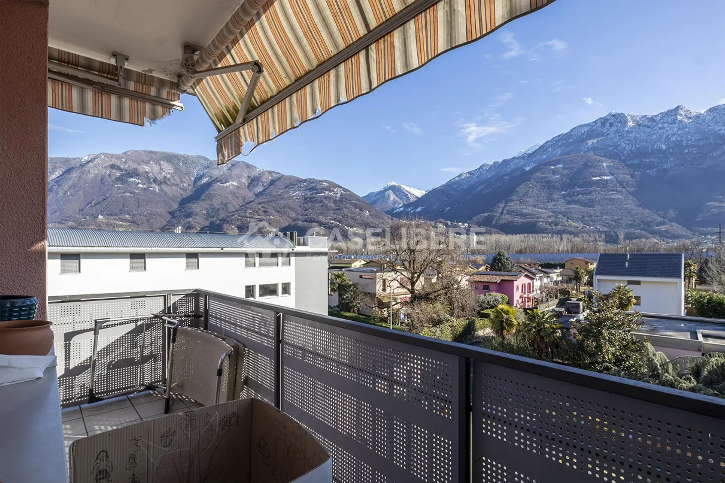 Ampio appartamento 4.5 locali - Foto 3 di 8