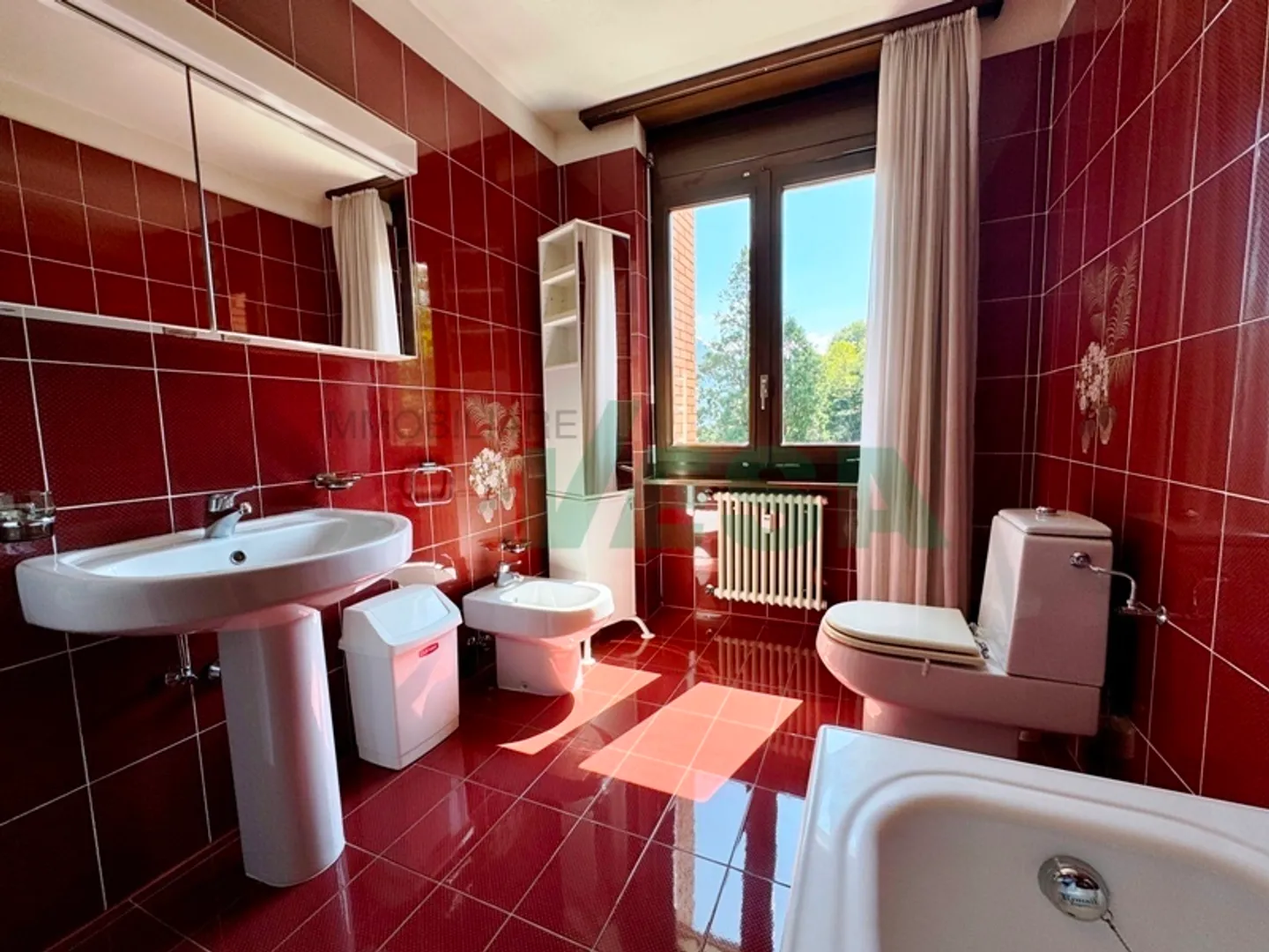 Spacious 3.5-room apartment in a beautiful and quiet location in the green - Photo 10 of 11