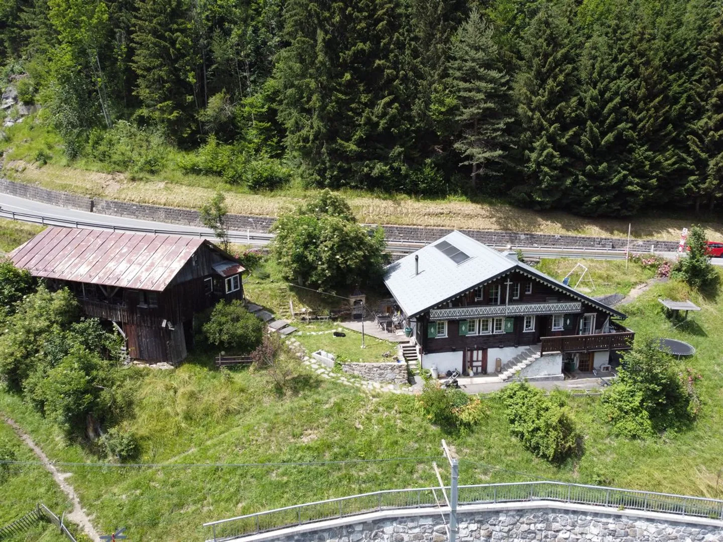 Un chalet qui raconte une histoire... et attend la vôtre. - Photo 2 sur 11