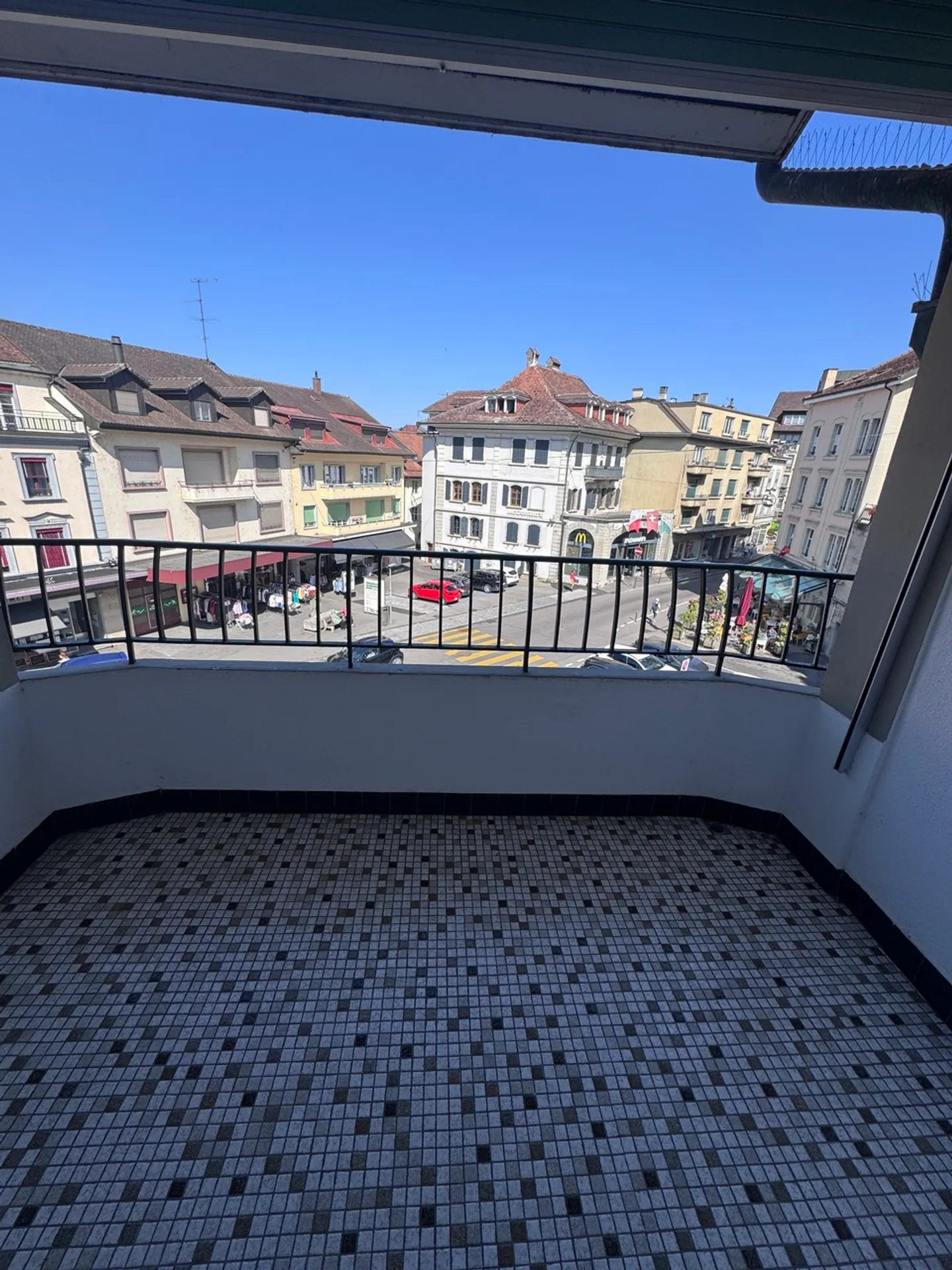 Payerne, for rent, city center, 50 m2 office - Photo 1 of 6