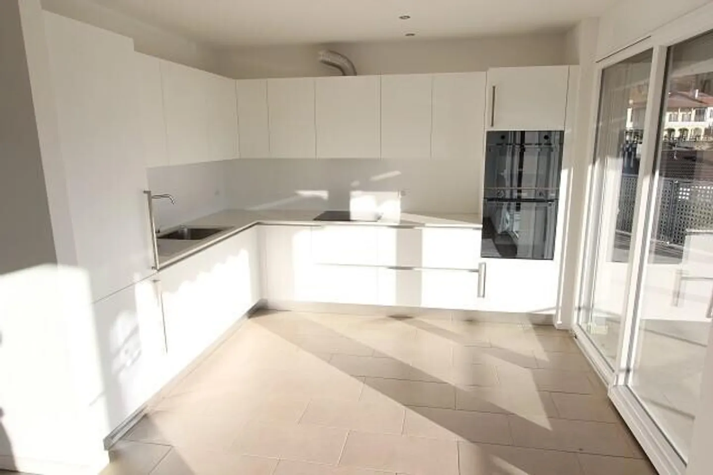 Appartamento moderno con vista mozzafiato - Foto 6 di 10