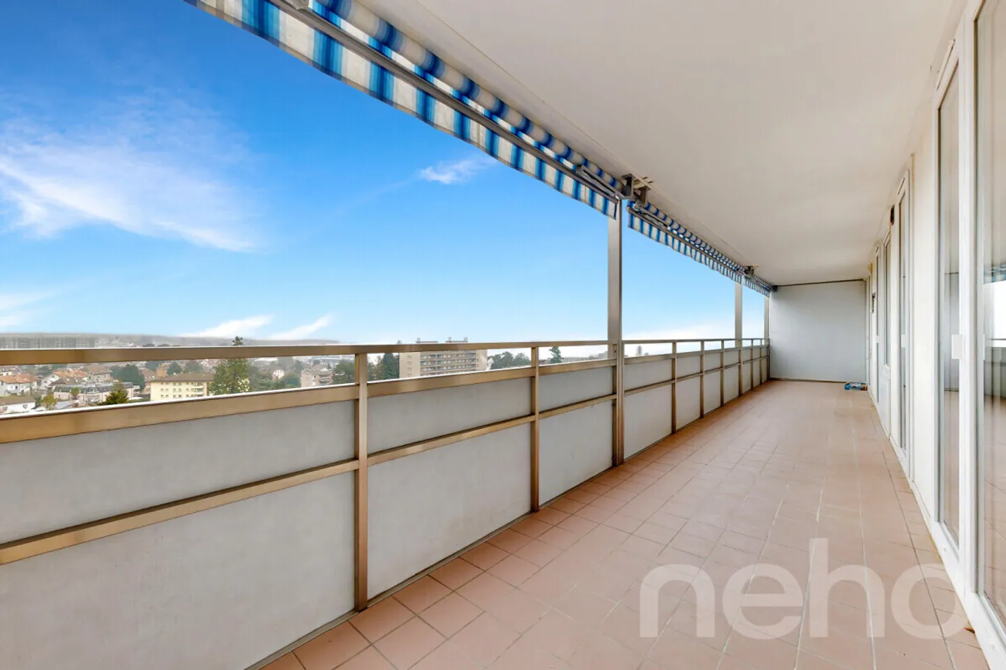 Penthouse? Panoramablick auf den See und die Alpen - Foto 3 von 10