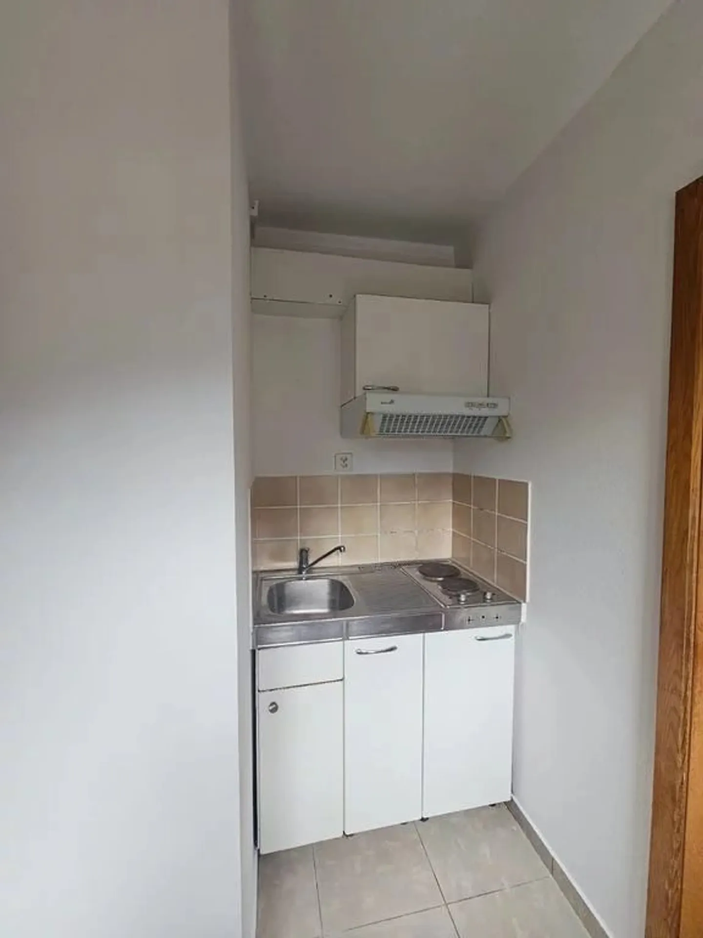 1.5 Room Apartment - Photo 2 of 6