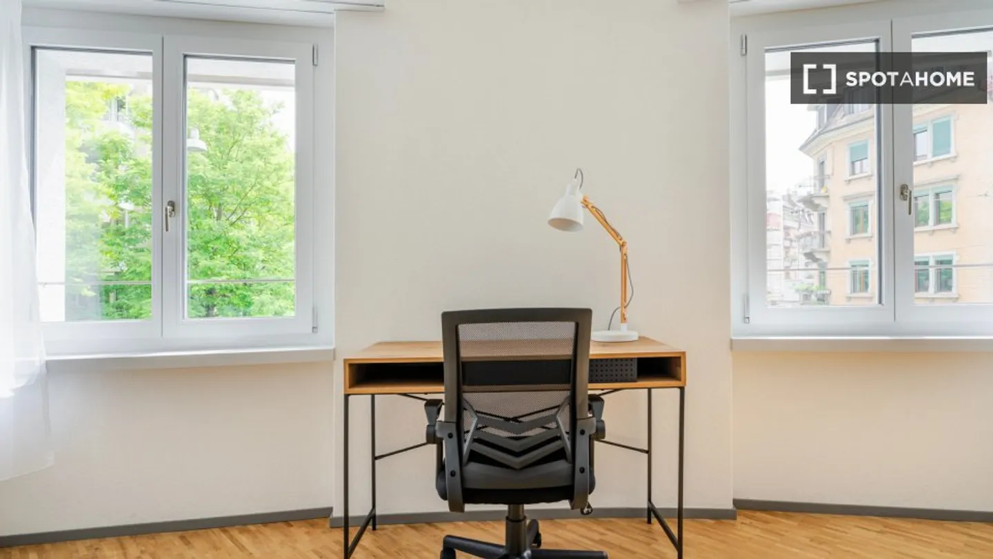 Apartment for rent - Photo 3 of 16