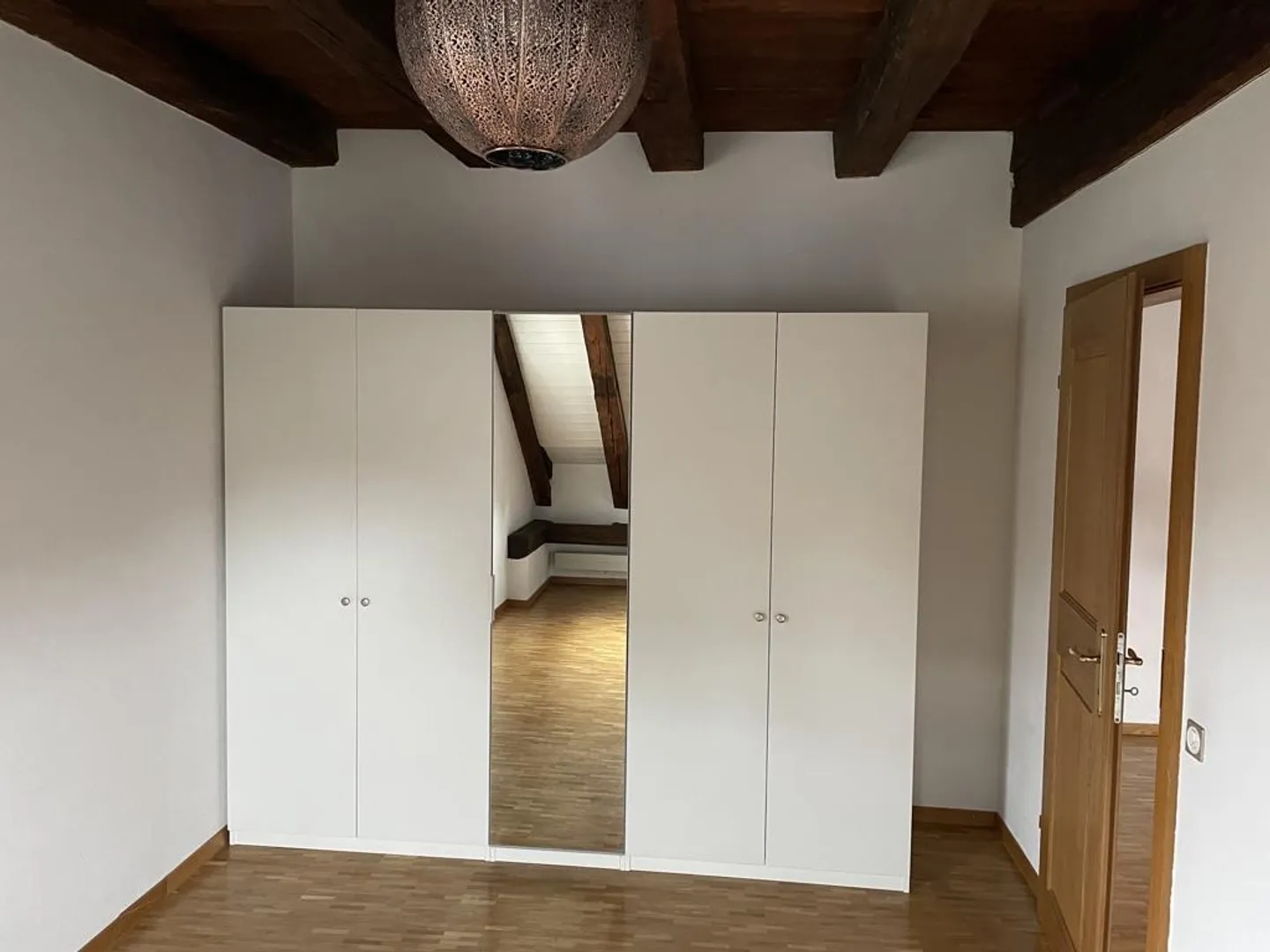 3.5-room attic apartment with gallery in the heart of Aarau's old town - Photo 3 of 8