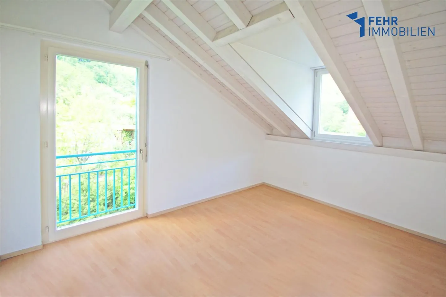 Fehr Real Estate - Comfortable 4½-Room Penthouse Apartment - Photo 8 of 13