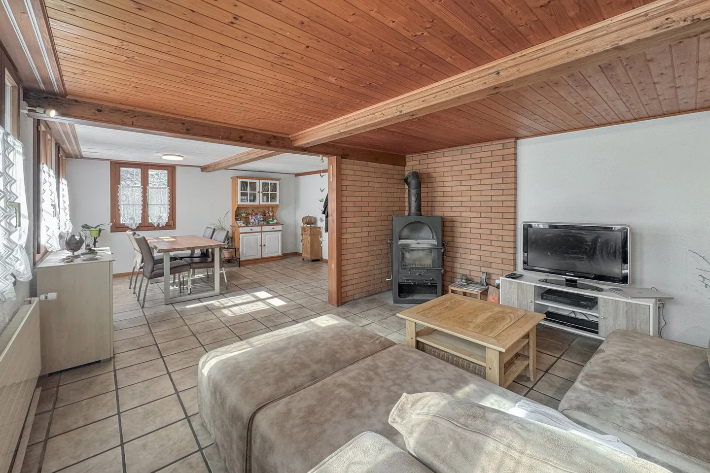 Casa, prato, bosco: tanto spazio per la vostra vita in campagna - Foto 5 di 12