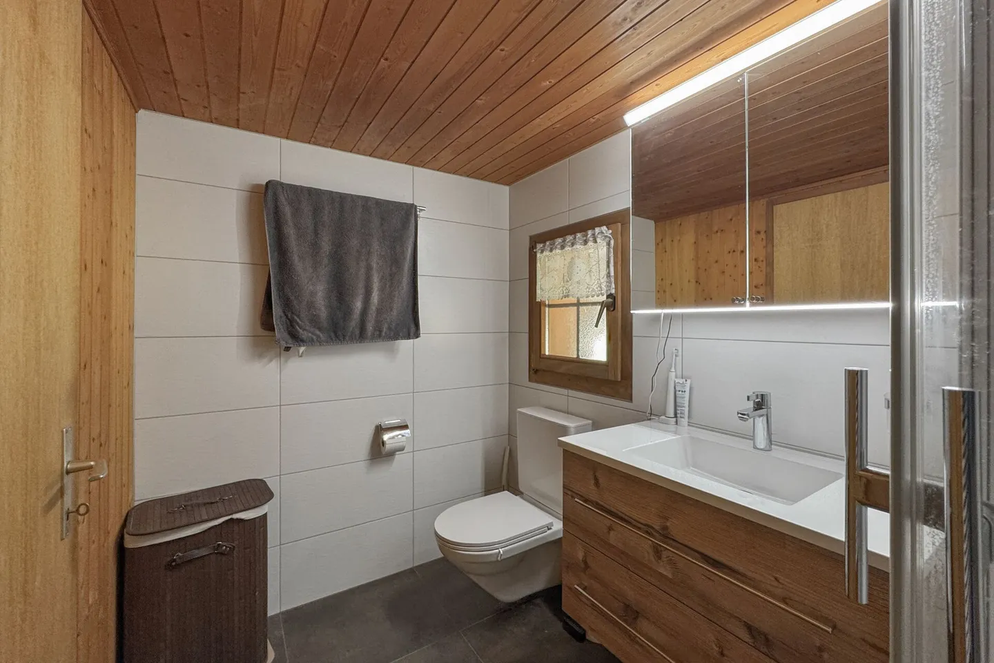 Casa, prato, bosco: tanto spazio per la vostra vita in campagna - Foto 8 di 12