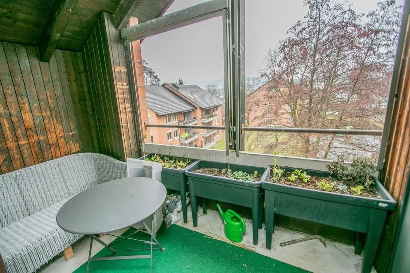 Appartamento mansardato di 2 stanze in una posizione tranquilla - Foto 6 di 8