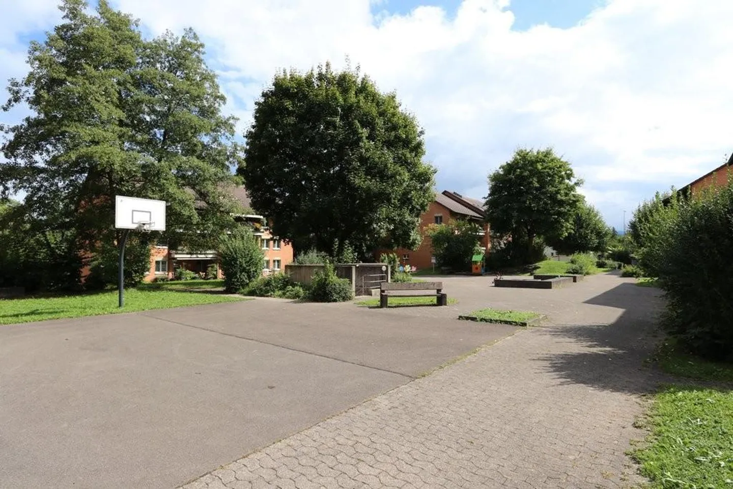 Appartamento mansardato di 2 stanze in una posizione tranquilla - Foto 8 di 8