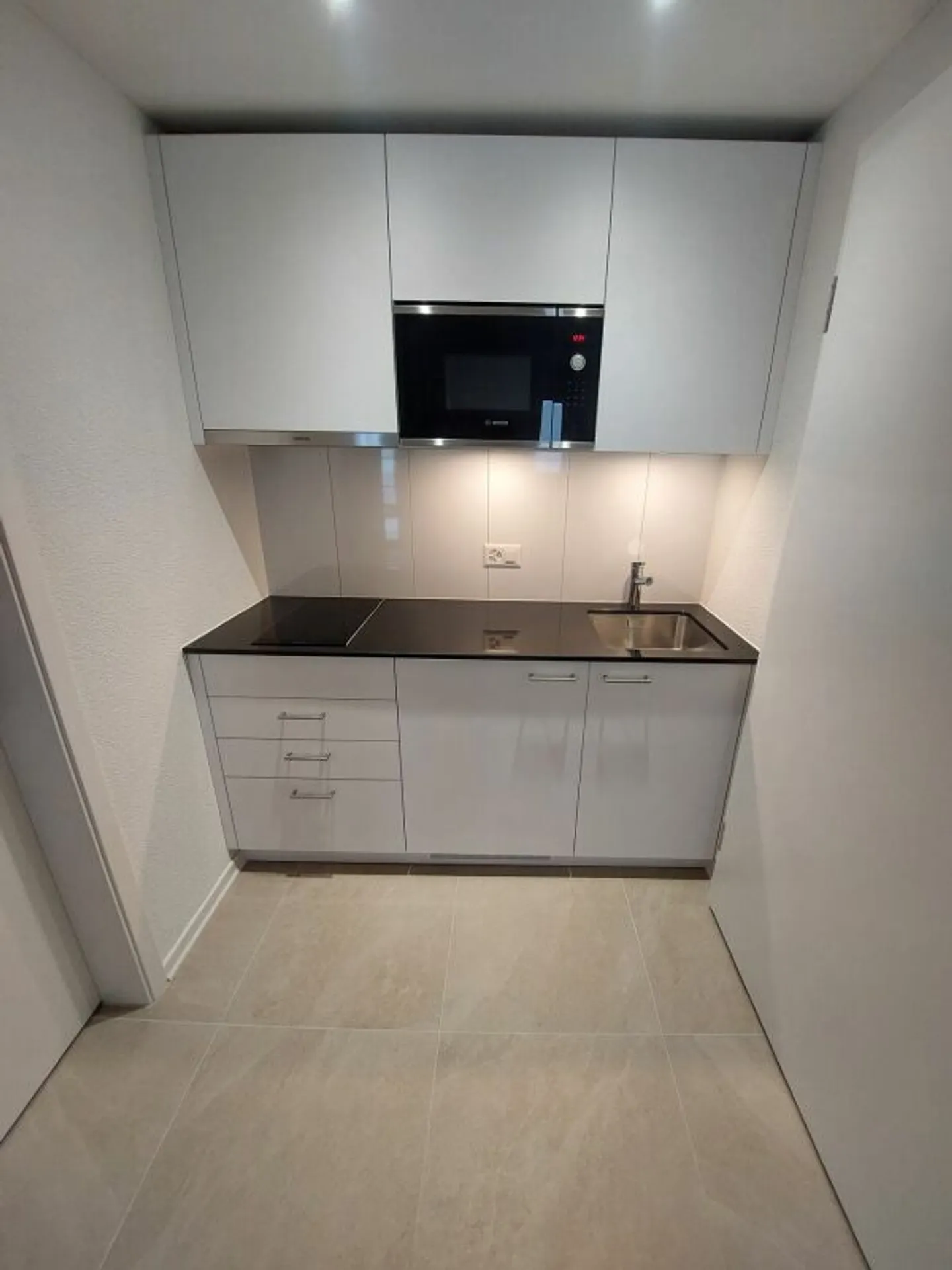 Bright Studio New Apartment near Escher Wyss Platz - First Rental - Photo 3 of 5
