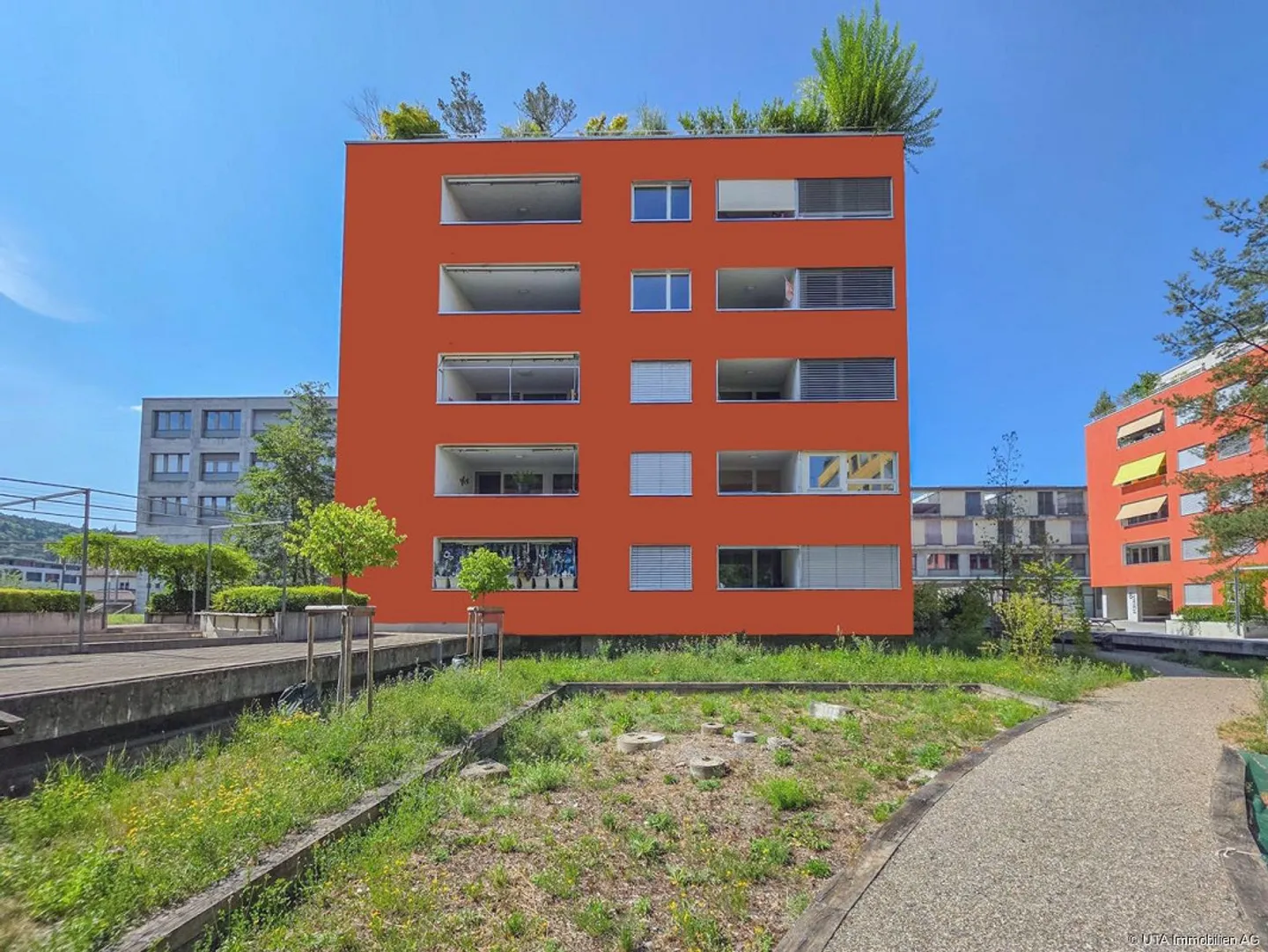 Appartamento attraente con loggia in una posizione urbana e centrale - Foto 8 di 12