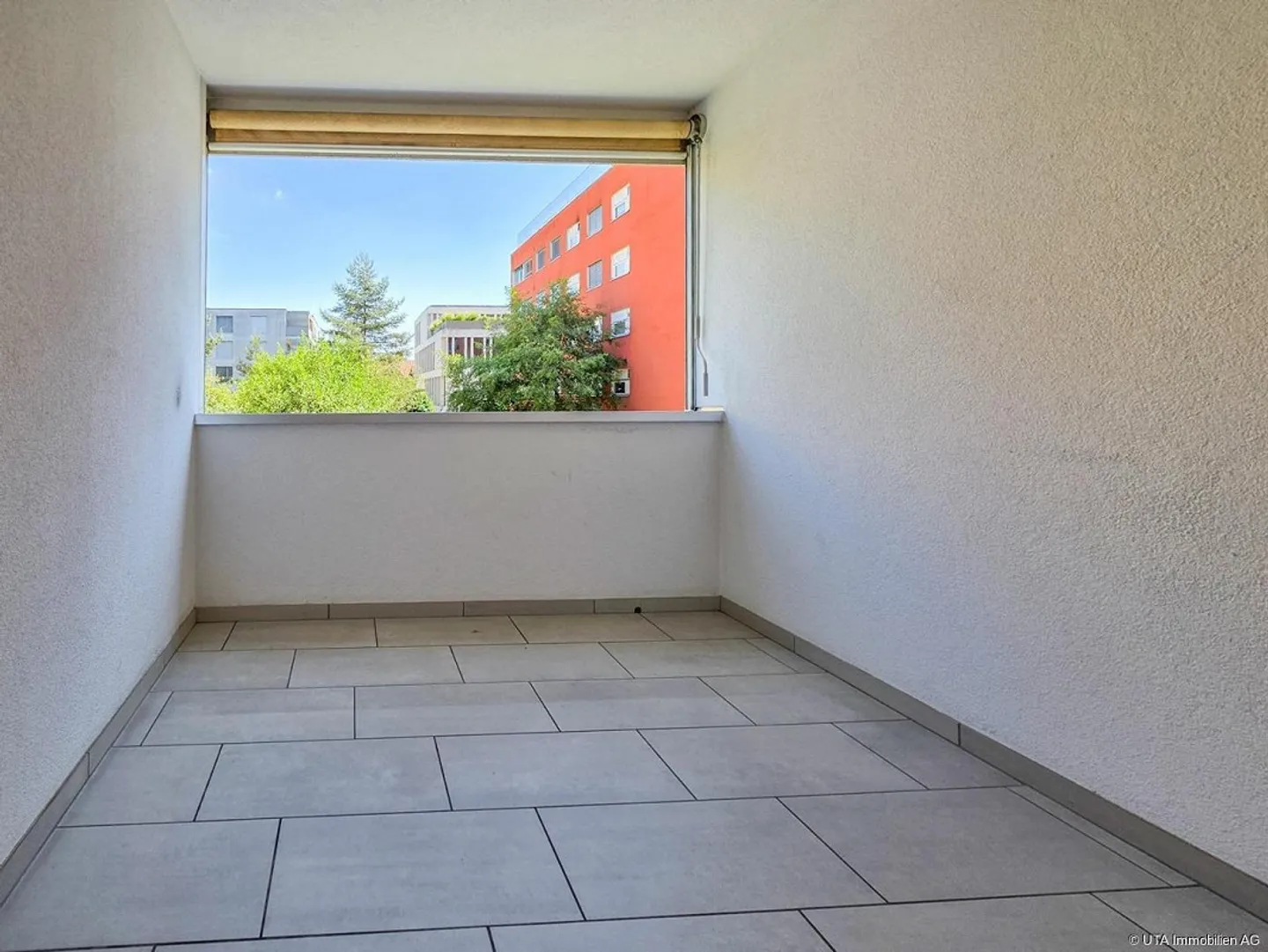 Appartamento attraente con loggia in una posizione urbana e centrale - Foto 6 di 12