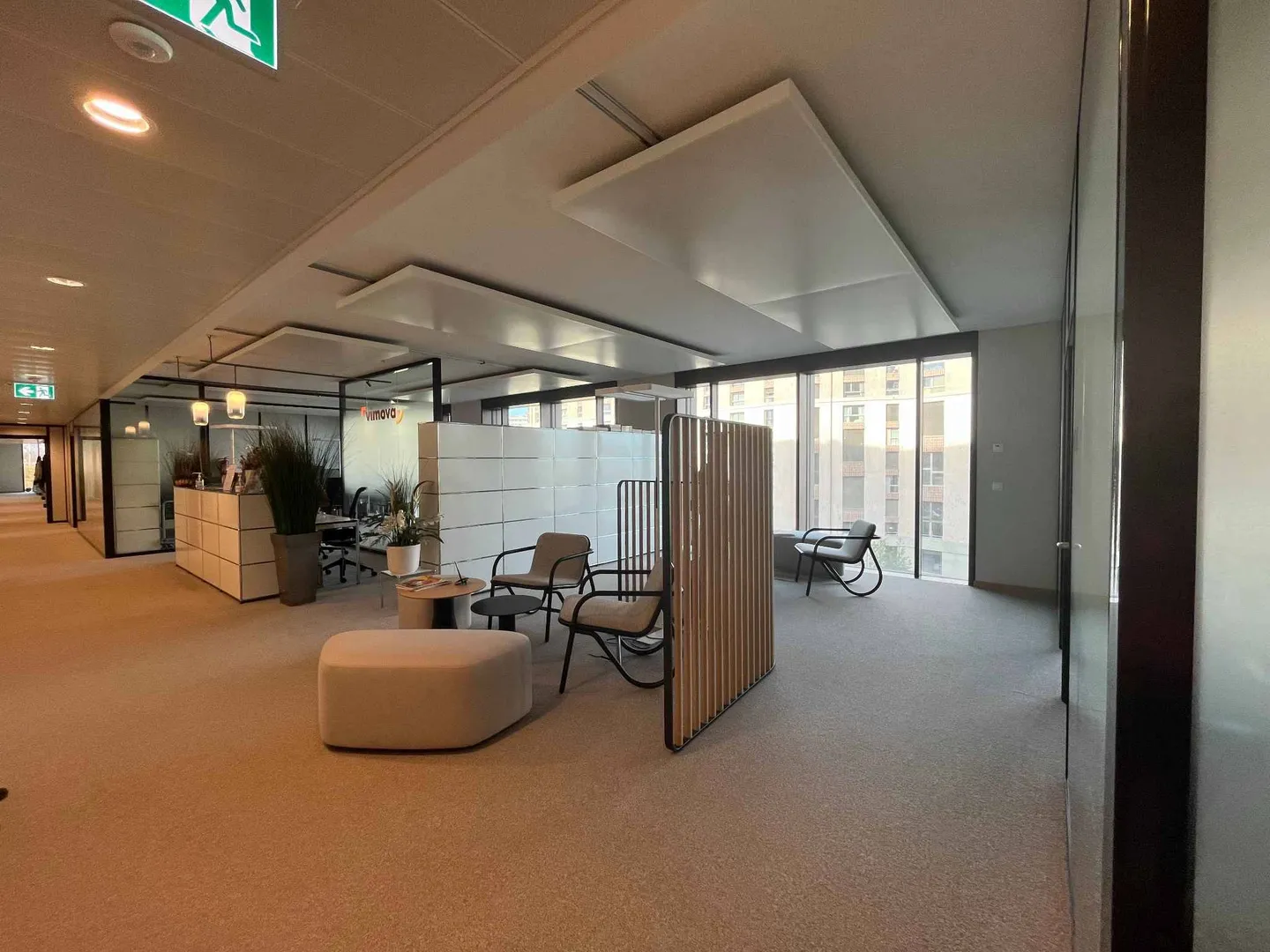 Office space for rent - Photo 4 of 13