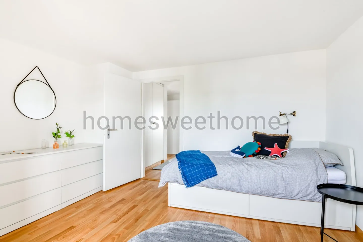 Furnished 4-room apartment - Photo 8 of 12