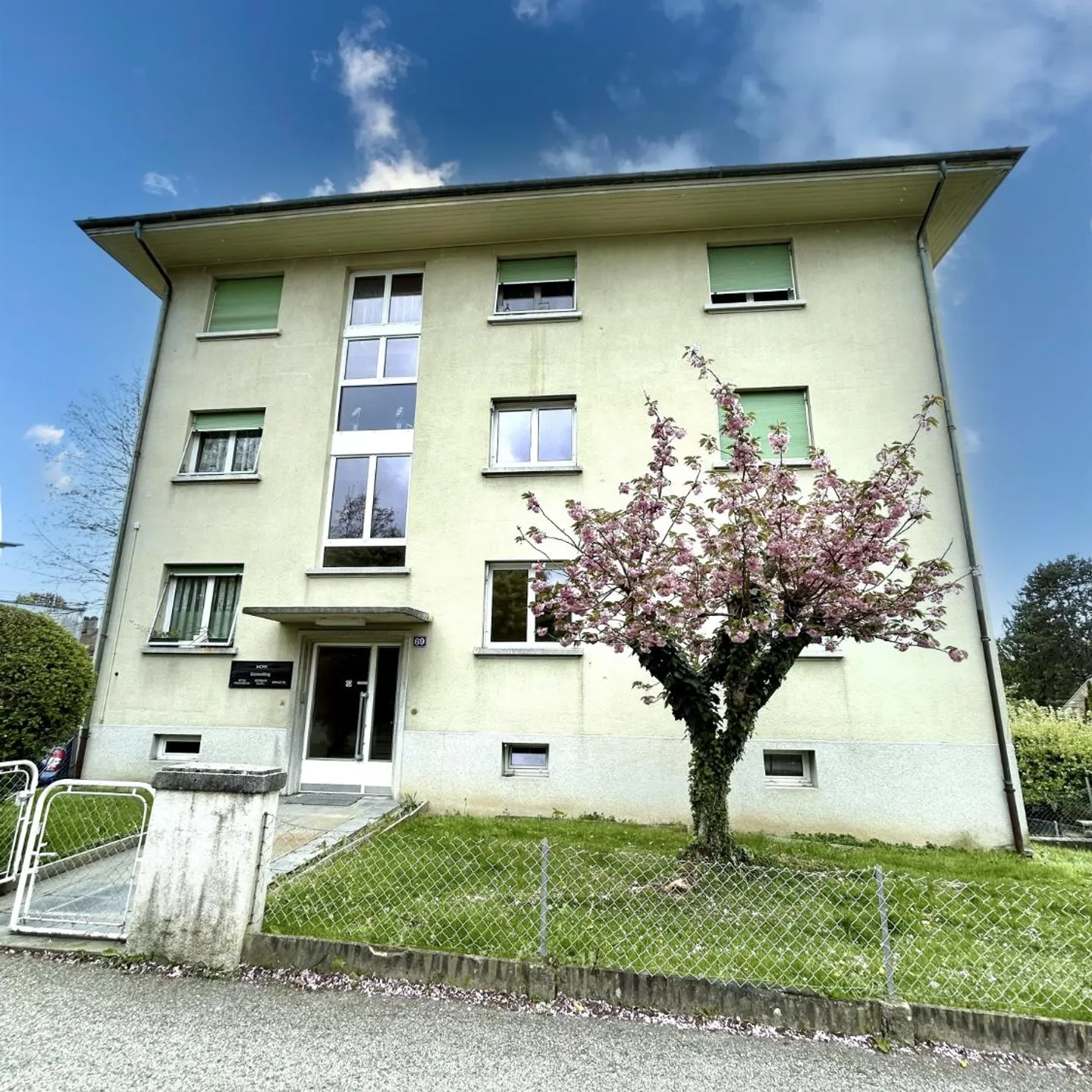 Appartamento 3.5 locali - Foto 1 di 13
