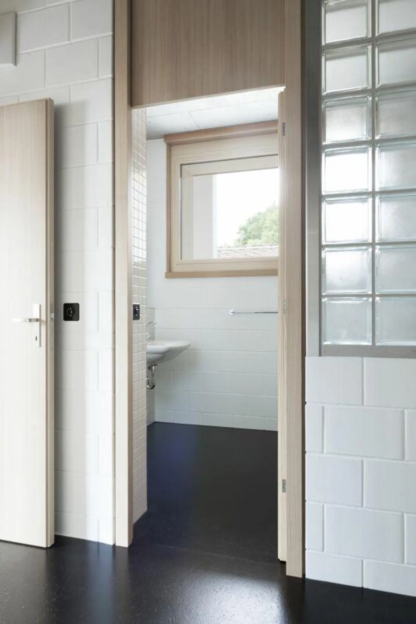 Charming, Modern 1-Room Apartment - Ideal for Singles - Photo 5 of 6