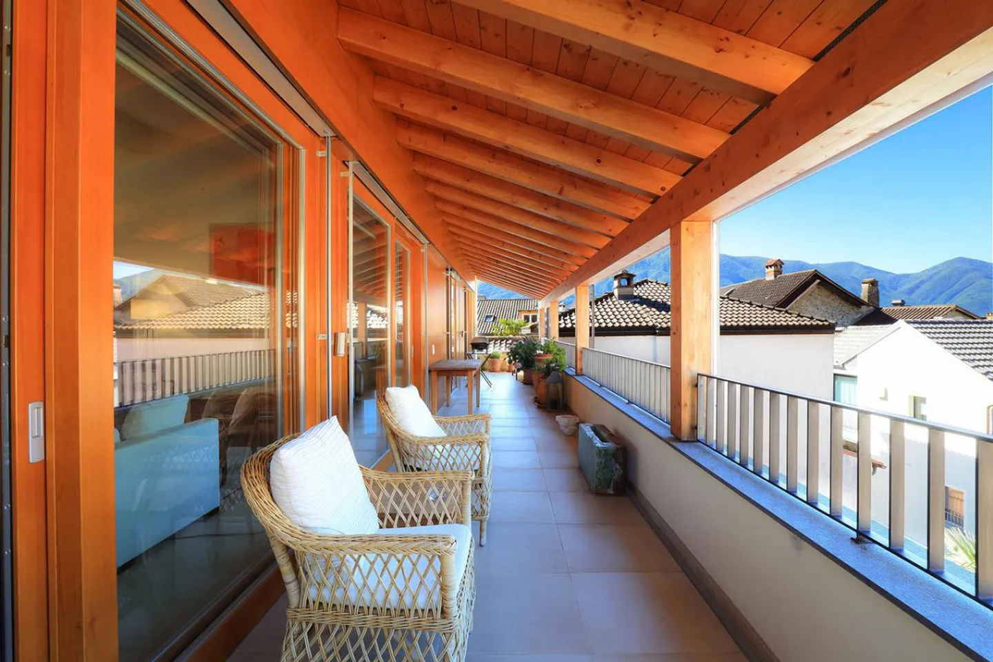 Hideaway - Photo 2 of 10