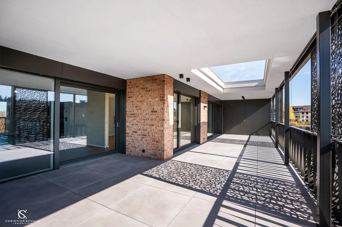 Appartement penthouse neuf exclusif avec grande terrasse et ciel ouvert ! - Photo 6 sur 16