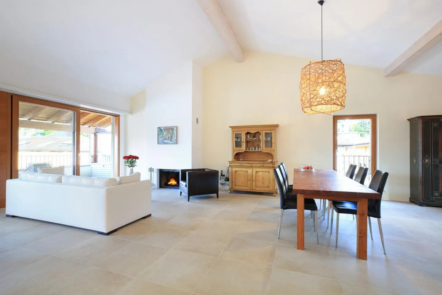 Hideaway - Photo 5 of 10