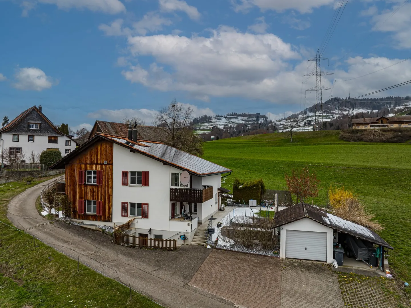 Modernes Familienhaus mit Weitblick - hochwertiger Ausbau & nahezu energieautark - Photo 2 sur 15