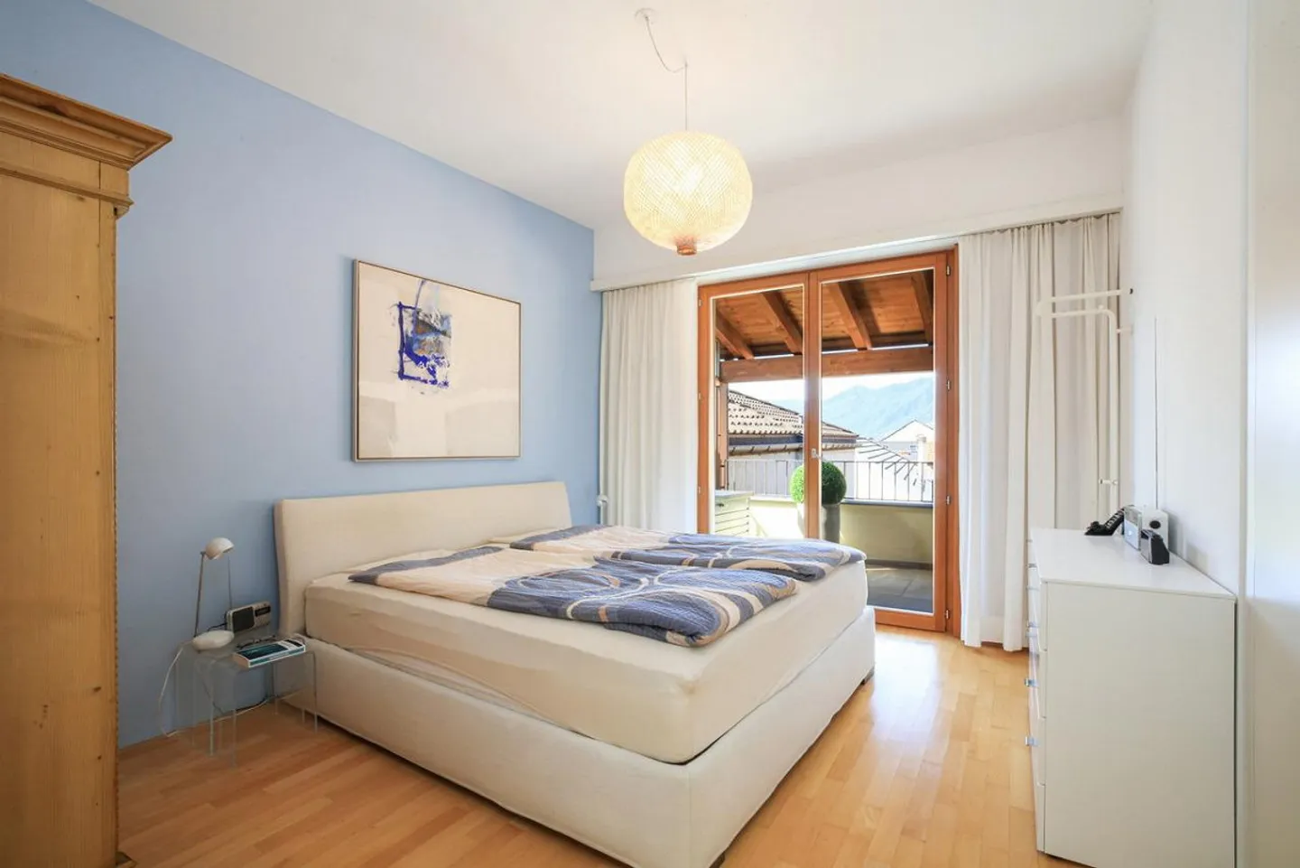 Hideaway - Photo 7 of 10