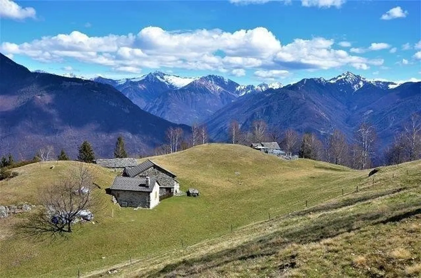 Due rustici parzialmente ristrutturati con giardino - Foto 21 di 27