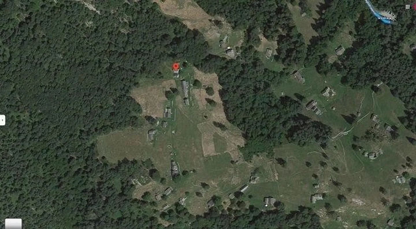 Due rustici parzialmente ristrutturati con giardino - Foto 22 di 27