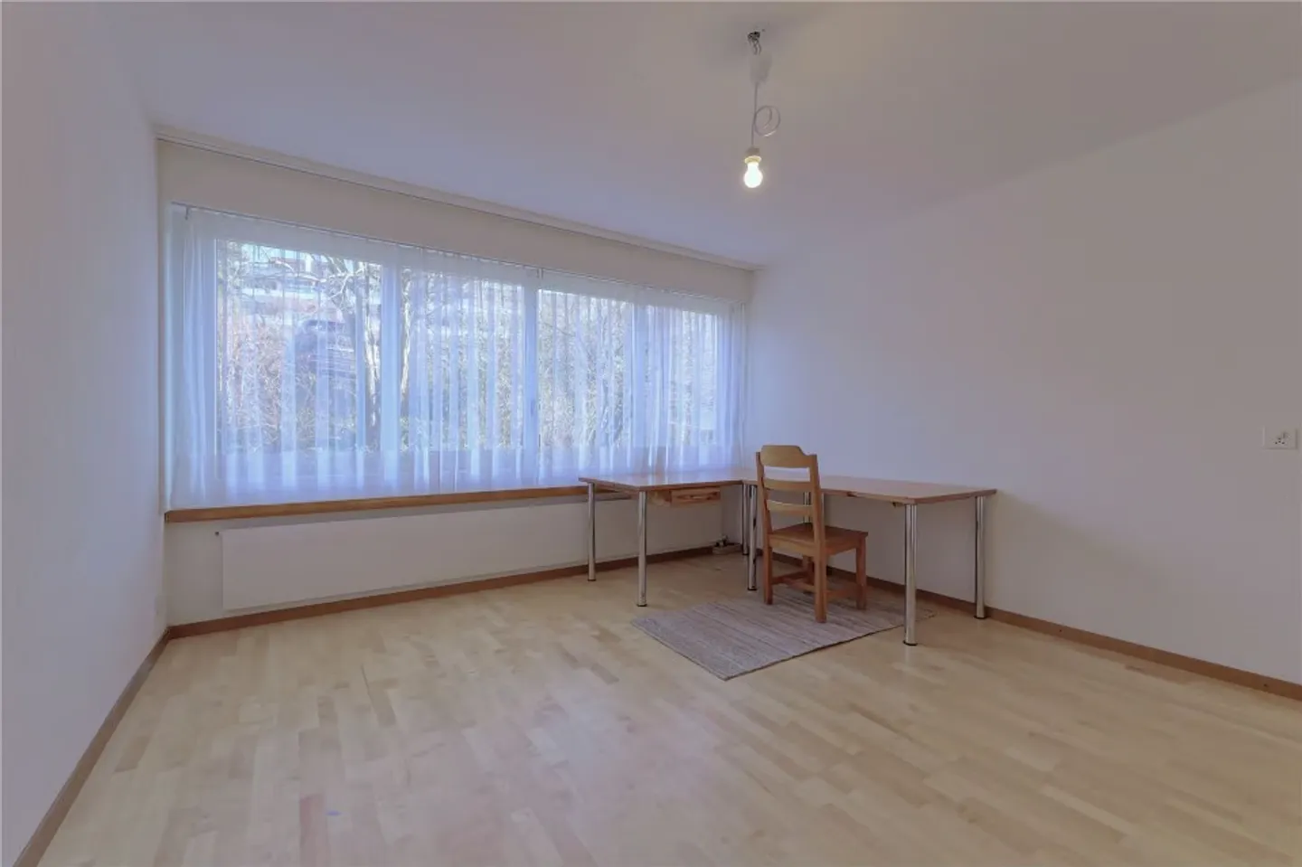 Appartamento elegante di 4½ locali con laboratorio riscaldato in una posizione popolare a Bolligen - Foto 9 di 13