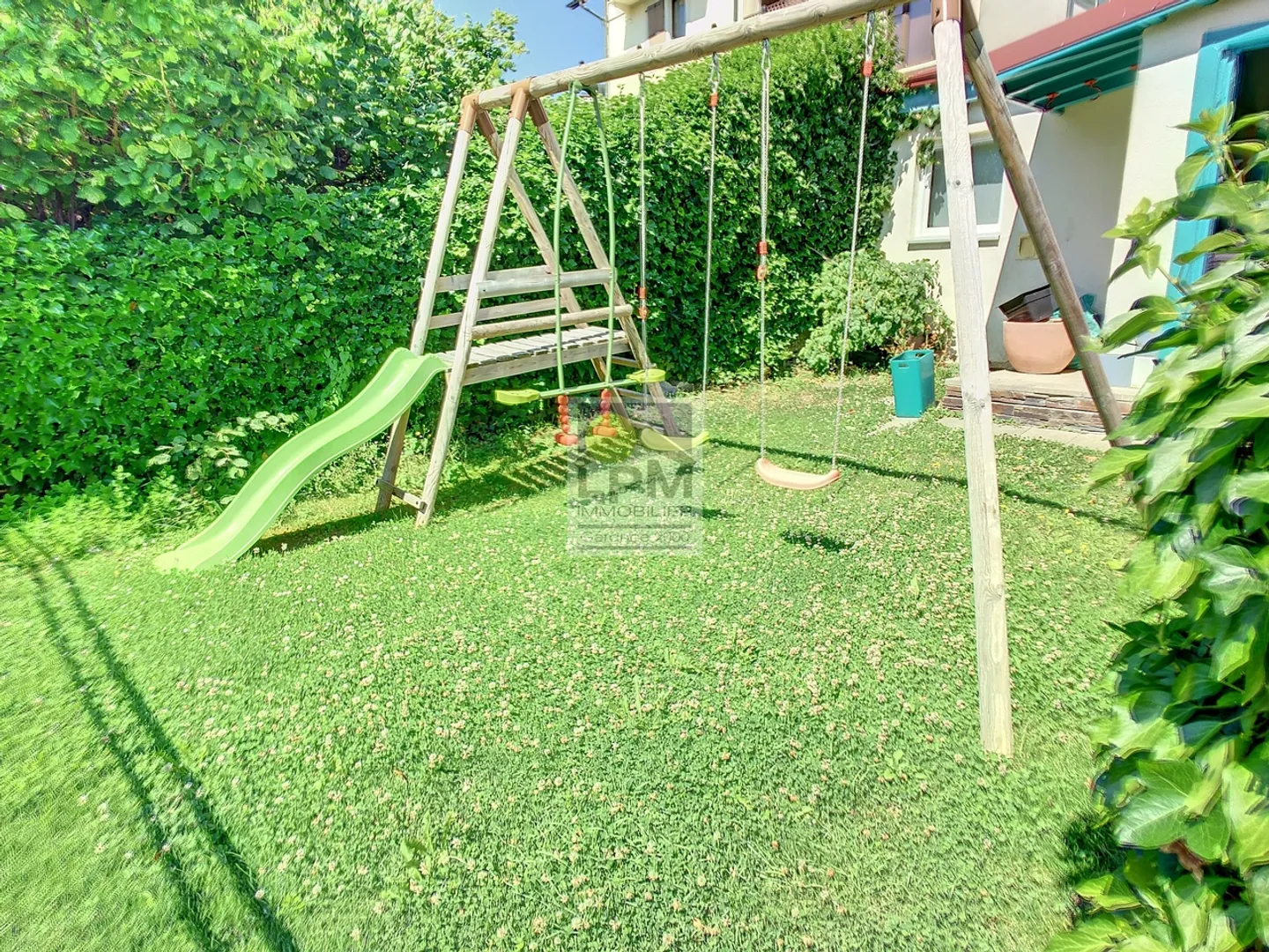 Appartamento di 5,5 stanze con vista magnifica e grande giardino! - Foto 2 di 13